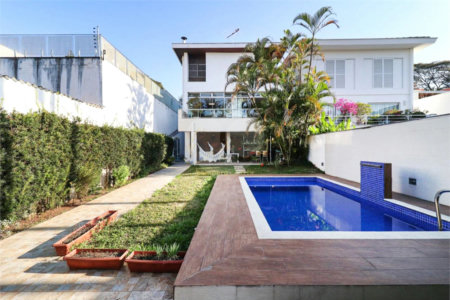 Casa Térrea à venda com 6 quartos, sendo 4 suítes, em Brooklin Paulista, São Paulo, SP