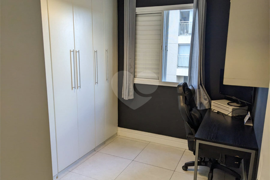Apartamento à venda com 2 quartos, sendo 1 suíte,  em Jardim Rosa de Franca, Guarulhos, SP