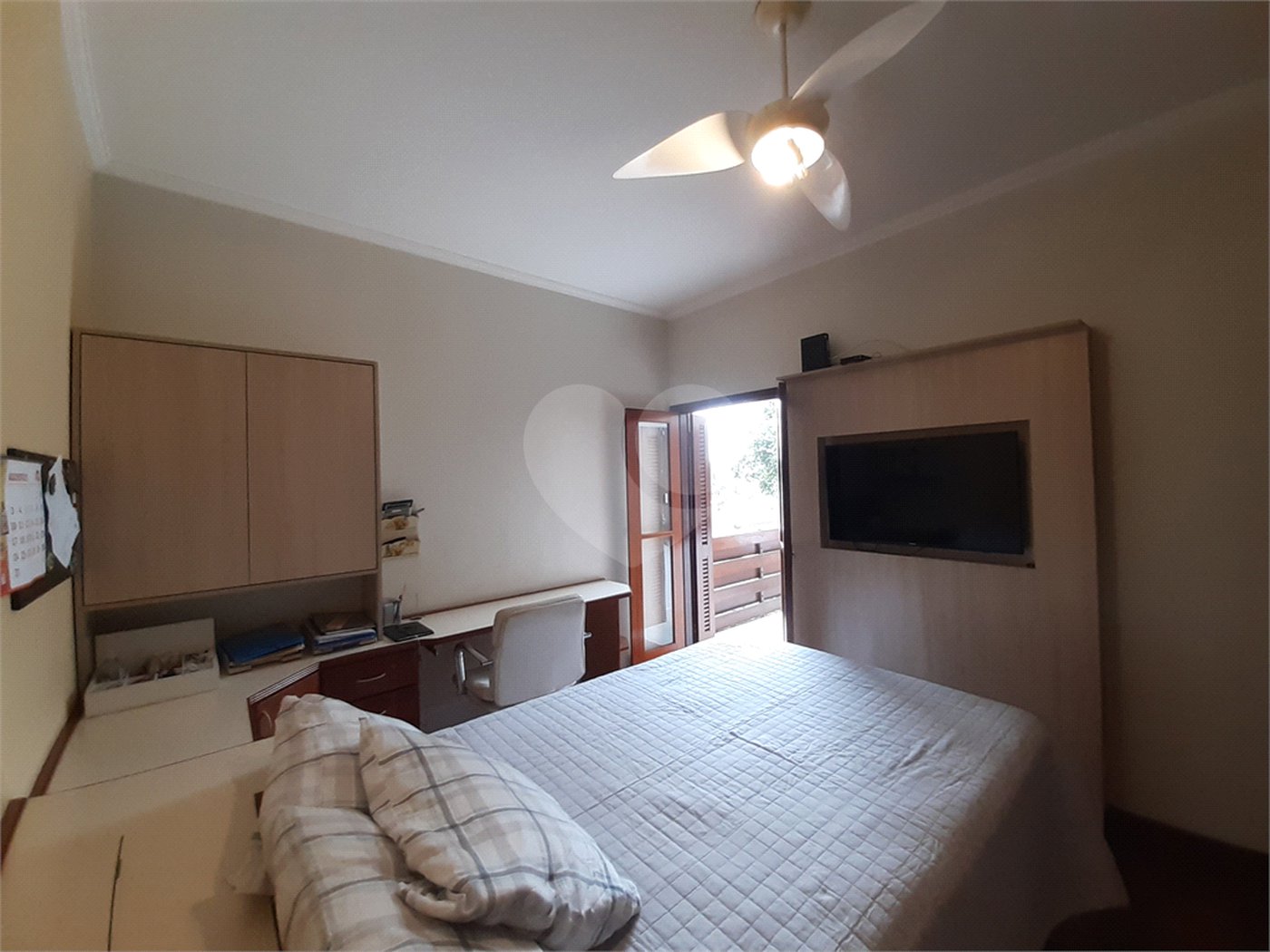 Casa à venda com 4 quartos, sendo 2 suítes,  em Jardim Floresta, São Paulo, SP