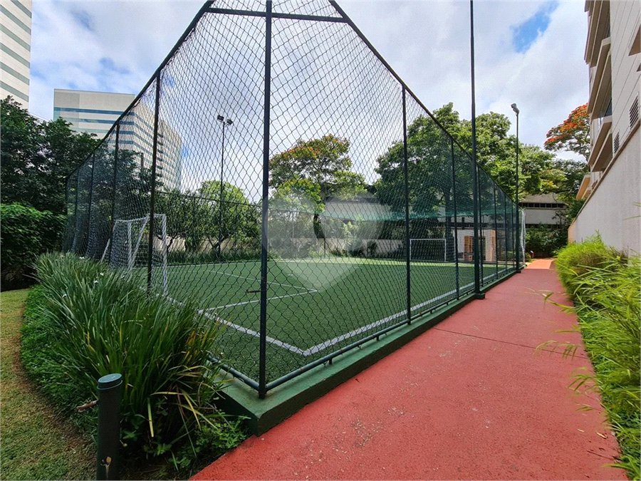 Apartamento à venda com 3 suítes em Jardim Marajoara, São Paulo, SP
