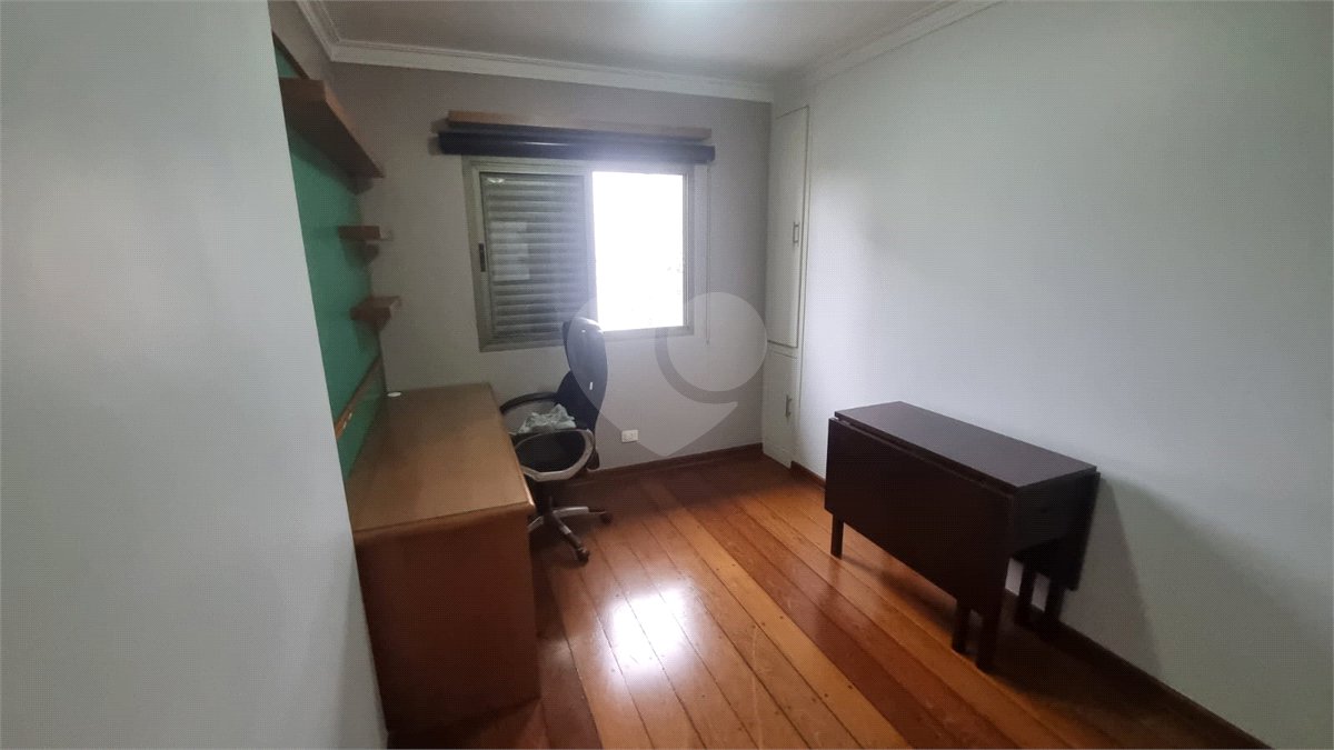 Apartamento à venda com 3 quartos, sendo 1 suíte,  em Indianópolis, São Paulo, SP