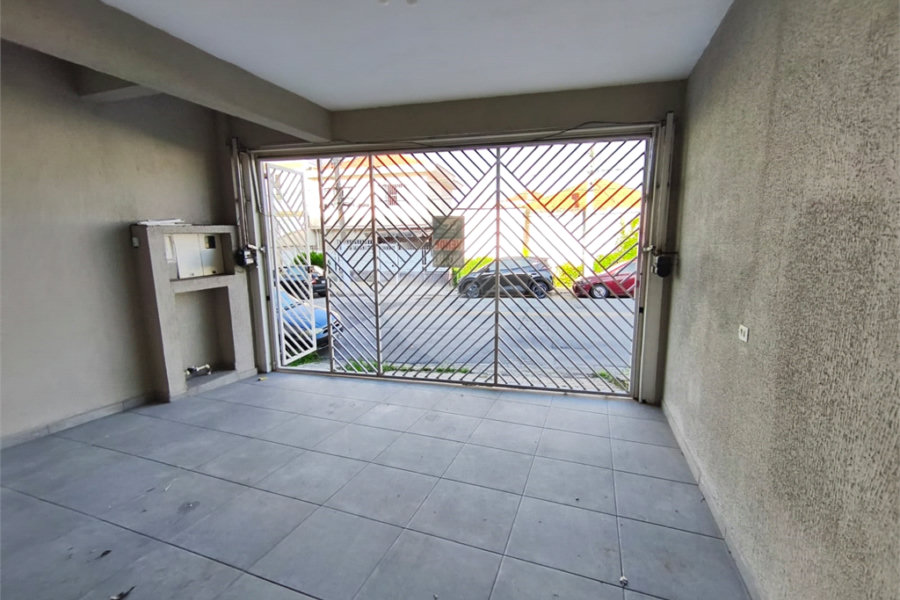 Sobrado à venda com 3 quartos, sendo 1 suíte, em Vila Nivi, São Paulo, SP