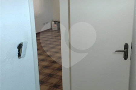 Sobrado à venda com 3 quartos, sendo 1 suíte, em Chora Menino, São Paulo, SP