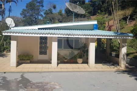 Casa à venda com 5 quartos, sendo 1 suíte,  em Taboão, Mogi das Cruzes, SP