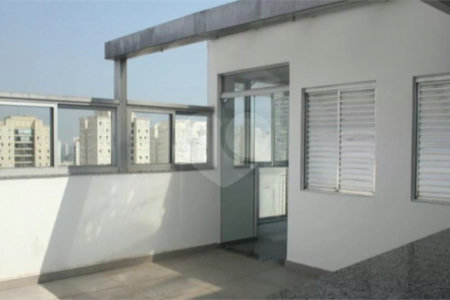 Cobertura com 130m², 3 quartos, sendo 2 suítes, 2 garagens, à venda no Jardim Marajoara