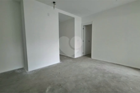 Apartamento à venda com 3 suítes em Vila Pirajussara, São Paulo, SP