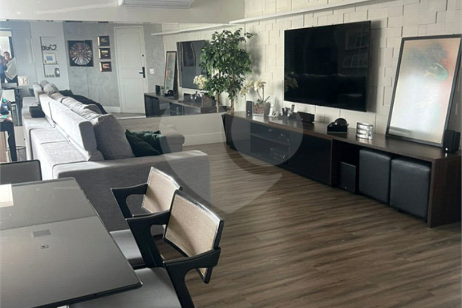 Apartamento na Vila Mascote 3 dormitórios , reformado.