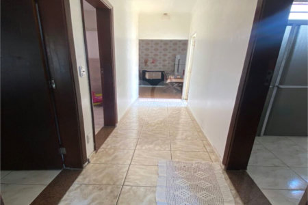 Casa à venda com 7 quartos, sendo 2 suítes, em Vila Augusta, Sorocaba, SP