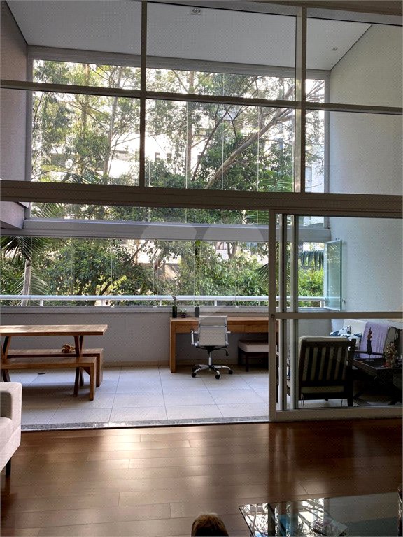 Apartamento à venda com 4 suítes em Vila Suzana, São Paulo, SP