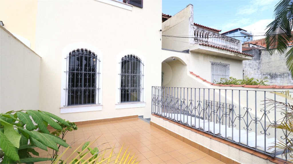 Sobrado à venda com 3 quartos, sendo 1 suíte, em Tremembé, São Paulo, SP