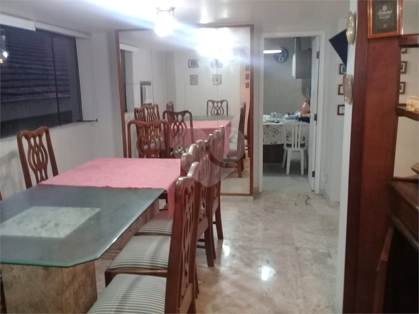Triplex à venda ou para alugar com 4 suítes em Enseada, Guarujá, SP