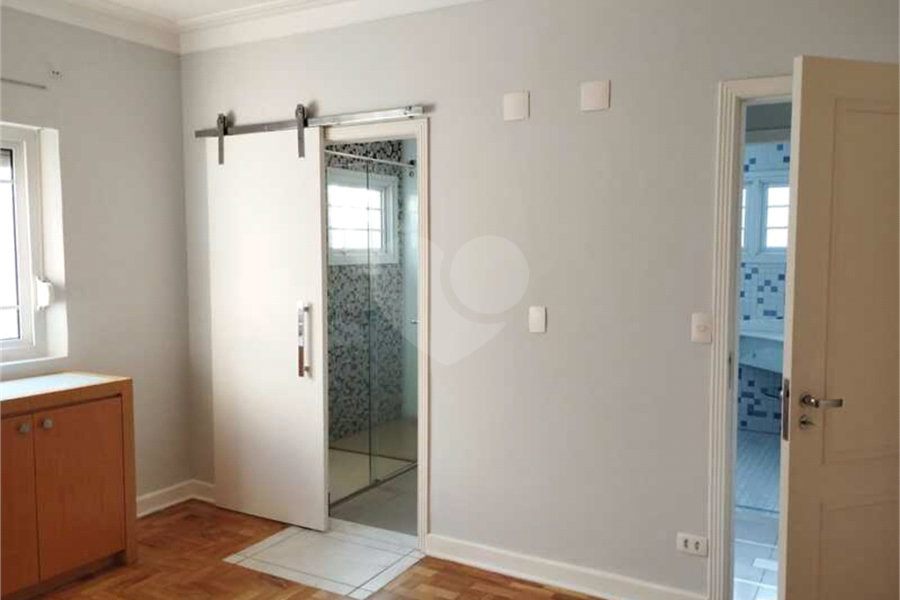 Sobrado à venda com 3 quartos, sendo 1 suíte, em Jardim São Paulo(zona Norte), São Paulo, SP