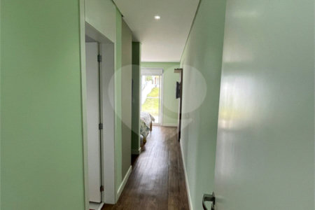 Casa à venda com 1 quarto, sendo 3 suítes, no condomínio Aruã Brisas I, Mogi das Cruzes - SP