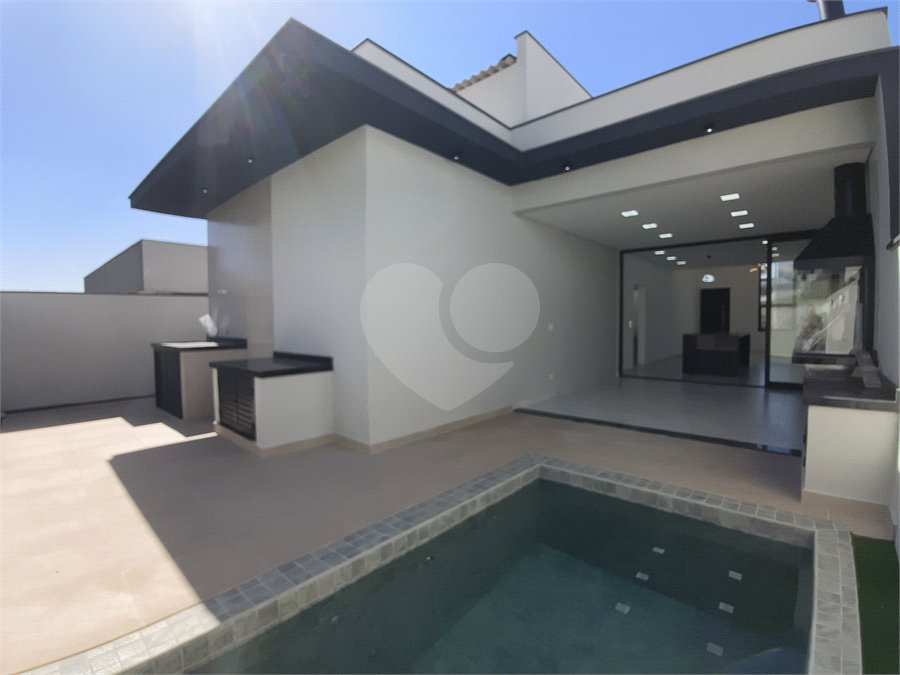 Casa à venda com 3 suítes no condomínio Campos do Conde I e II, Sorocaba - SP