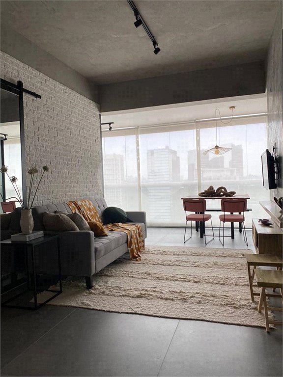 Sala à venda com 1 suíte em Chácara Santo Antônio, São Paulo, SP