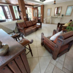 Casa à venda ou para alugar com 5 quartos, sendo 1 suíte, em Cumbari, Mairiporã, SP