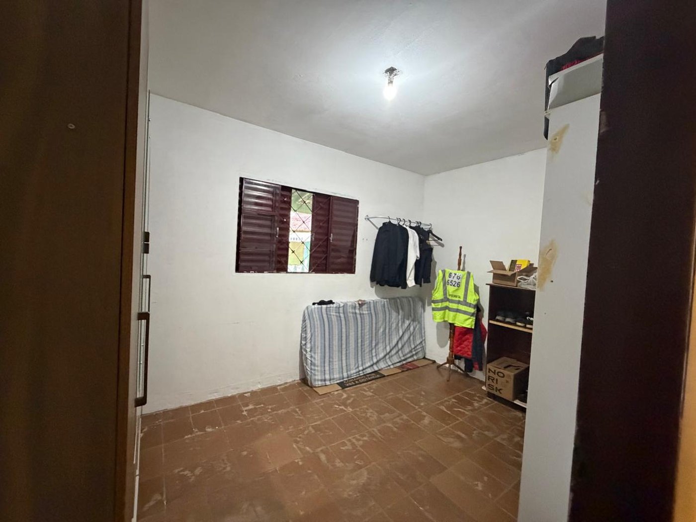 Casa Térrea à venda com 9 quartos, sendo 2 suítes, no condomínio Seranila, Monte Mor - SP