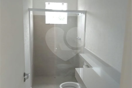 Casa à venda com 4 suítes no condomínio Saint Thomás Rua Uruana,9, Carapicuíba - SP
