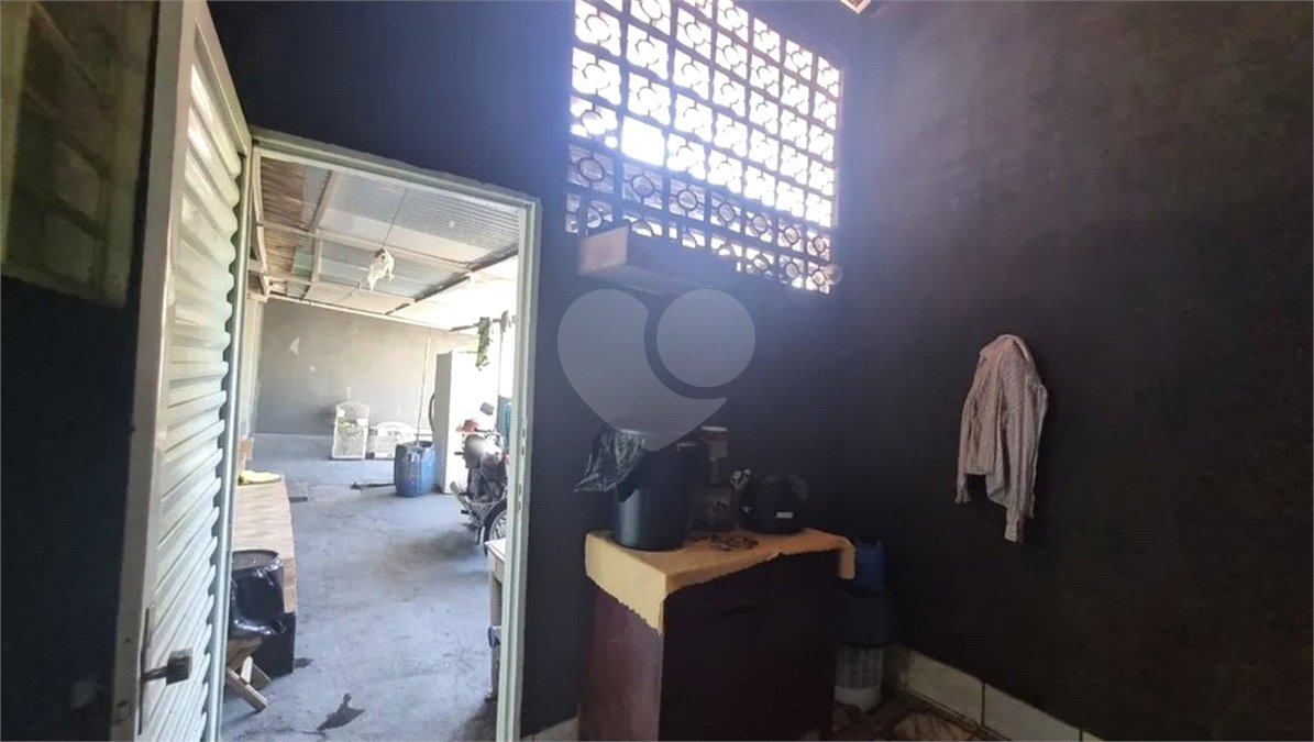 Casa à venda com 3 quartos em Residencial Azulville II, Matão, SP