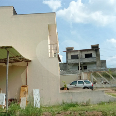 Sobrado à venda com 4 suítes no Centro, Bom Jesus dos Perdões, SP