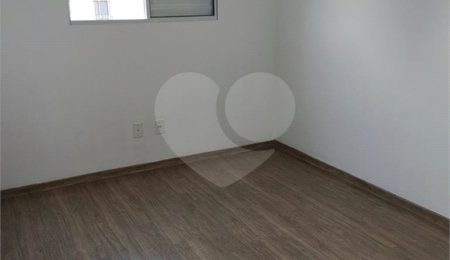 Apartamento à venda com 2 quartos em Lopes de Oliveira, Sorocaba, SP