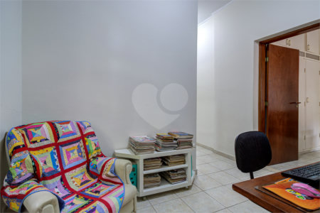 Casa à venda com 3 quartos, sendo 1 suíte, em Alto da Boa Vista, São Paulo, SP