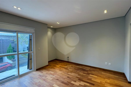 Casa à venda com 4 quartos, sendo 3 suítes, no condomínio Mont Blanc, Sorocaba - SP