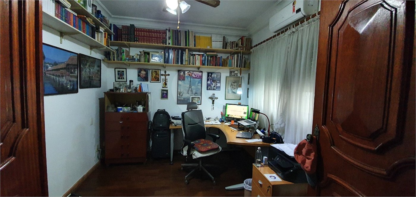 Casa à venda com 4 suítes em Vila Cordeiro, São Paulo, SP