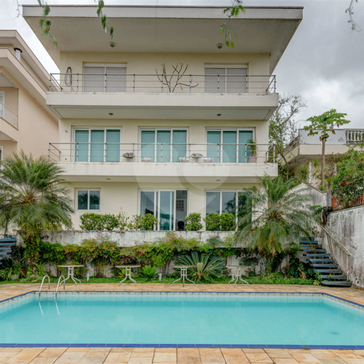 Casa à venda com 4 suítes em Chácara Monte Alegre, São Paulo, SP