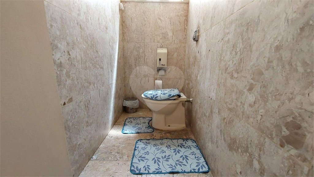 Casa à venda com 4 quartos, sendo 2 suítes,  em Vila Alexandria, São Paulo, SP