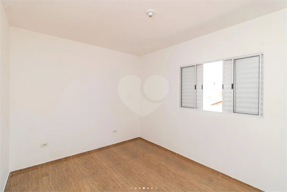 Casa à venda com 2 suítes no condomínio Dos Pássaros, São Paulo - SP