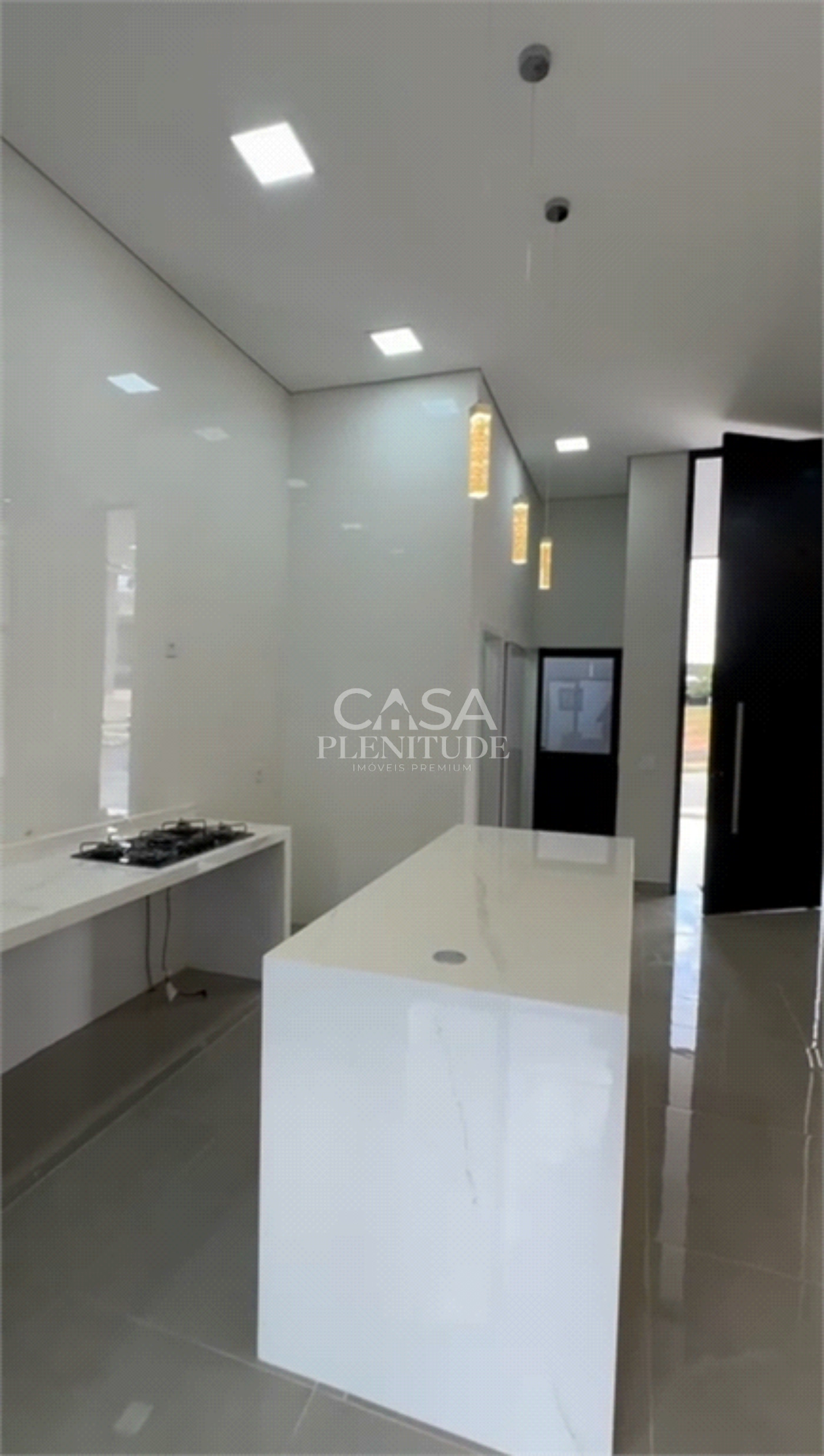 Casa em condomínio à venda com 3 suítes em Wanel Ville, Sorocaba, SP