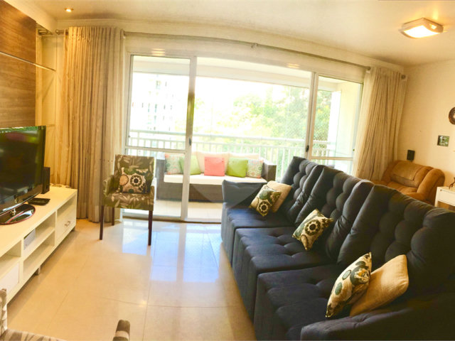 Apartamento à venda com 4 quartos, sendo 2 suítes,  em Morumbi, São Paulo, SP