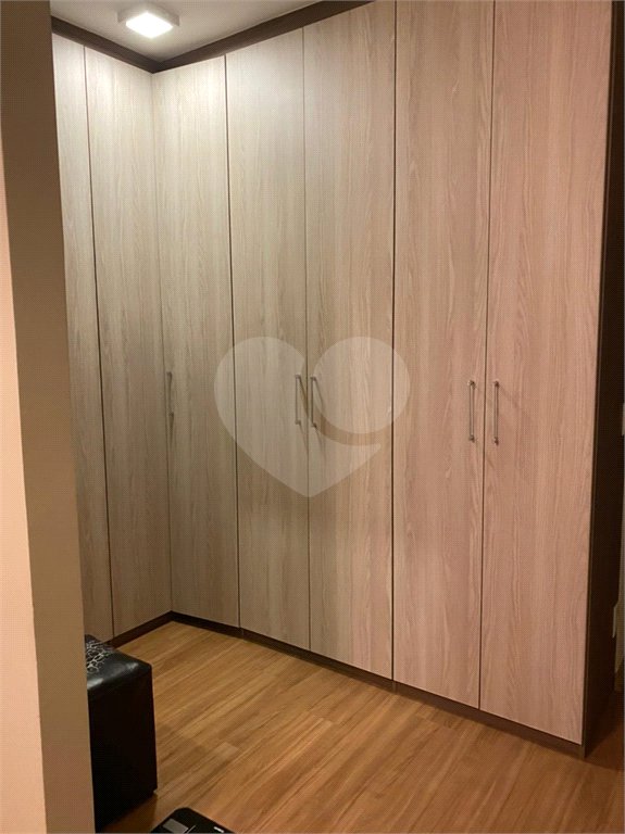 Sobrado à venda com 3 suítes em Horto, São Paulo, SP