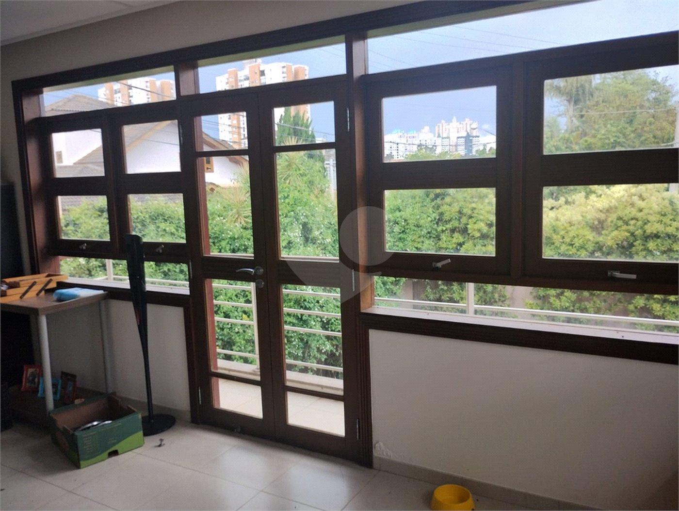 Casa à venda com 5 quartos, sendo 4 suítes, no condomínio Santa Teresa, Jundiaí - SP