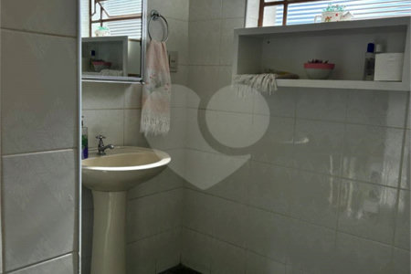 Sobrado à venda com 4 quartos, sendo 2 suítes,  em Parque Nova Suíça, Valinhos, SP