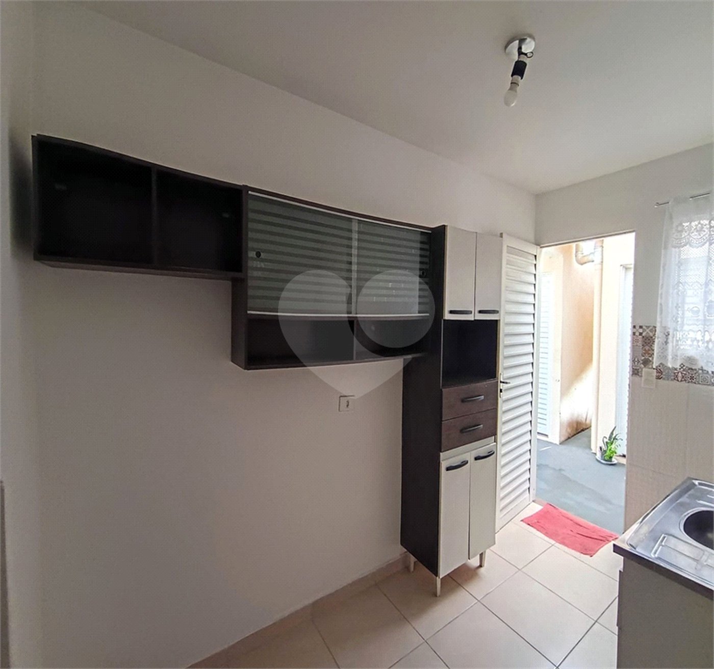 Casa para alugar com 1 quarto no condomínio Cond R Claudio Rodrigues Lopes, São Paulo - SP