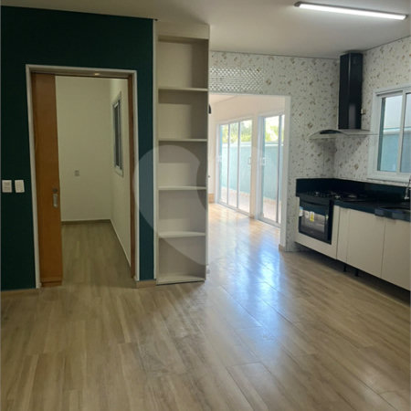 Casa à venda ou para alugar com 2 quartos, sendo 4 suítes, no condomínio Residencial Jardim Bréscia, Indaiatuba - SP