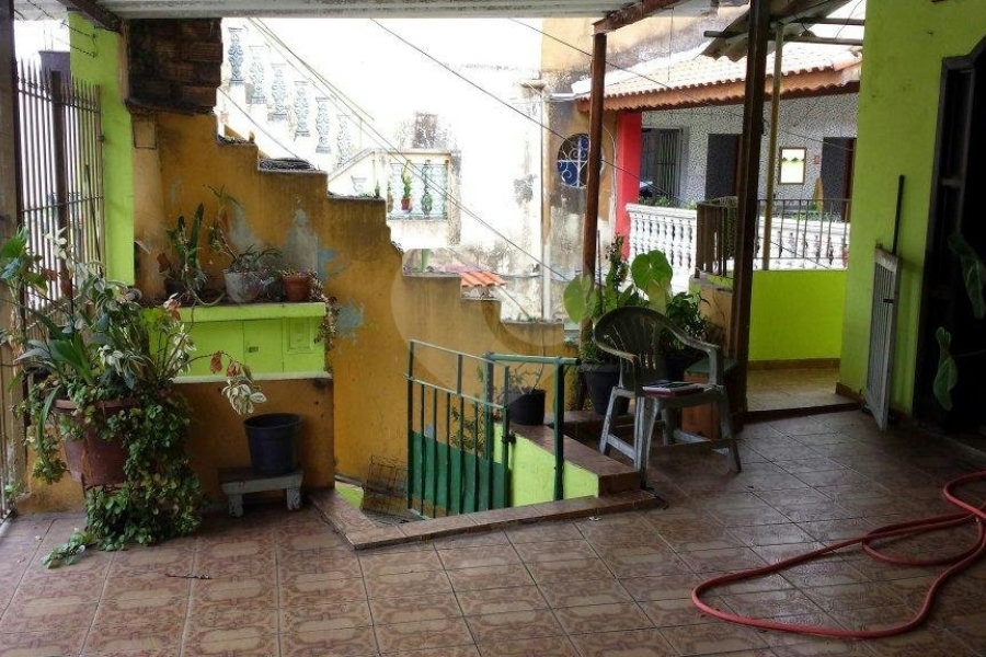 Casa à venda com 3 quartos, sendo 1 suíte, em Itaquera, São Paulo, SP