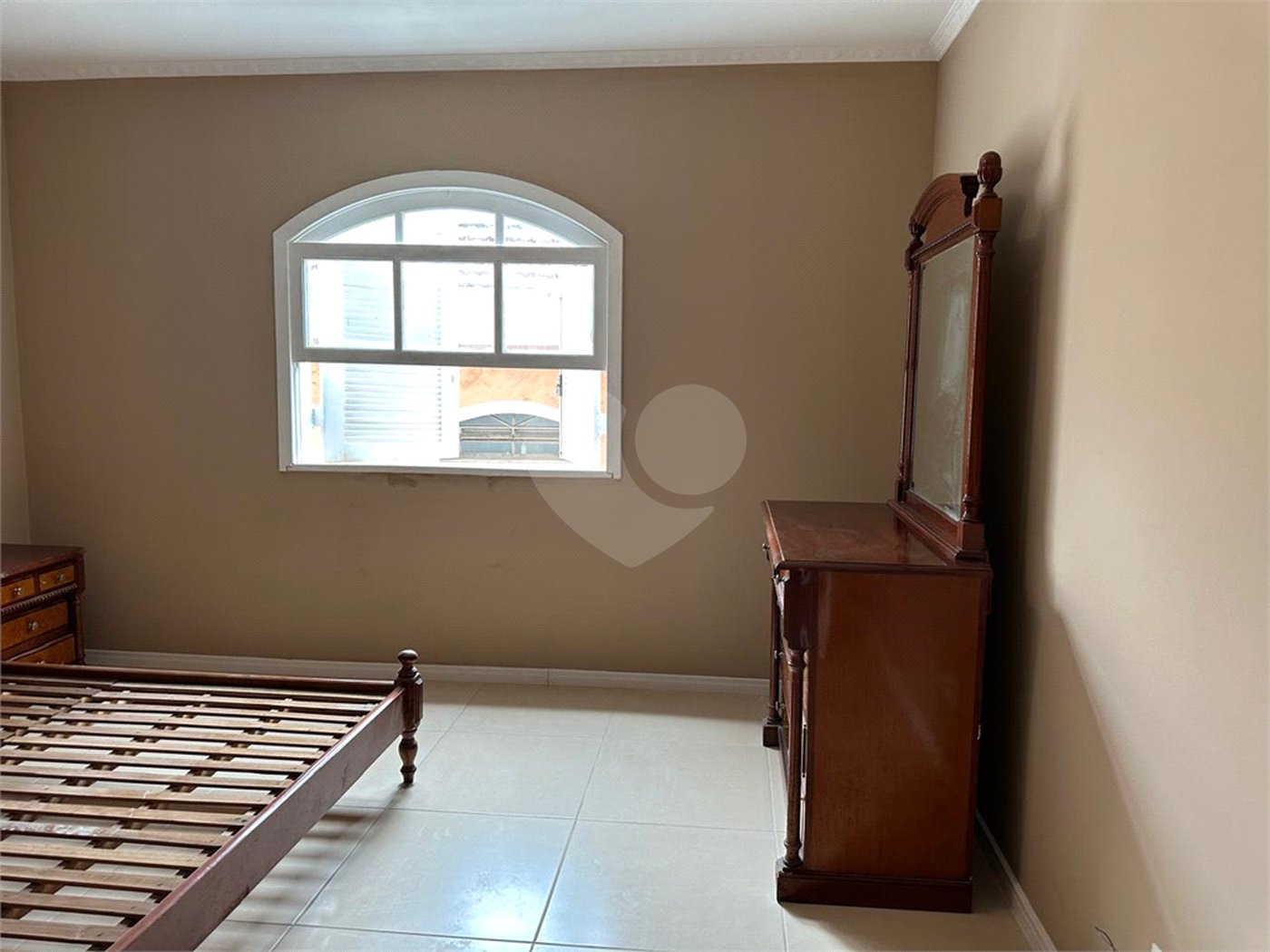 Casa à venda com 4 quartos, sendo 1 suíte, em Jabaquara, São Paulo, SP