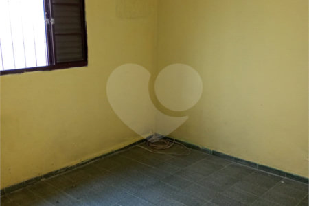 Casa à venda com 3 quartos, sendo 2 suítes, em Jardim Maria Duarte, São Paulo, SP