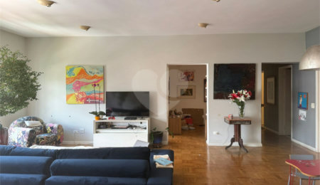 Apartamento à venda com 3 quartos, sendo 1 suíte,  em Jardim Paulista, São Paulo, SP