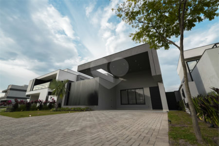 Casa à venda com 4 suítes no condomínio Alphaville Nova Esplanada 4, Votorantim - SP