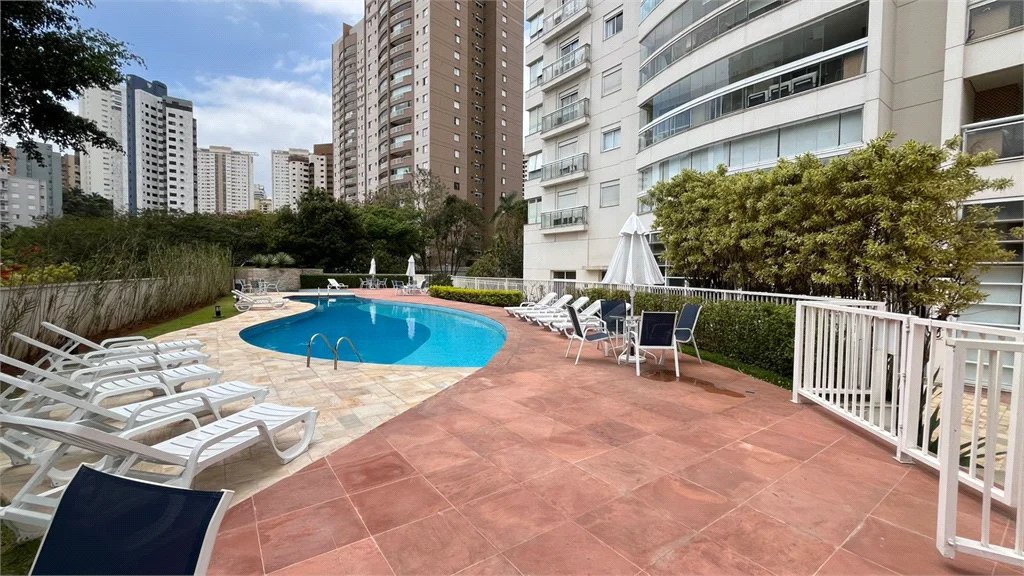 Apartamento à venda com 4 quartos, sendo 3 suítes, em Vila Andrade, São Paulo, SP