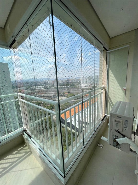 Apartamento à venda com 2 quartos, sendo 1 suíte, em Vila Anastácio, São Paulo, SP