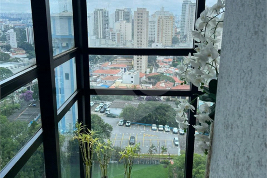 Cobertura à venda com 4 quartos, sendo 3 suítes, em Santana, São Paulo, SP