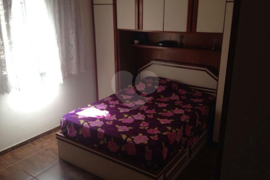Sobrado à venda com 4 quartos, sendo 1 suíte,  em Jardim Aricanduva, São Paulo, SP