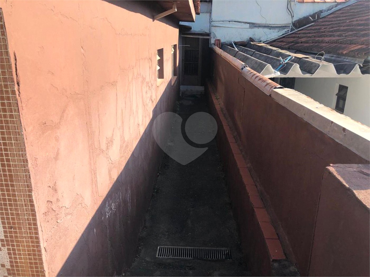 Sobrado à venda com 3 quartos, sendo 1 suíte,  em Serra da Cantareira, Mairiporã, SP
