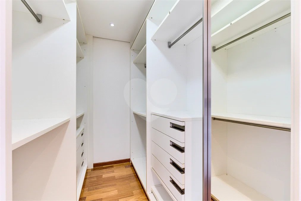 Apartamento à venda ou para alugar com 4 suítes em Alto da Boa Vista, São Paulo, SP