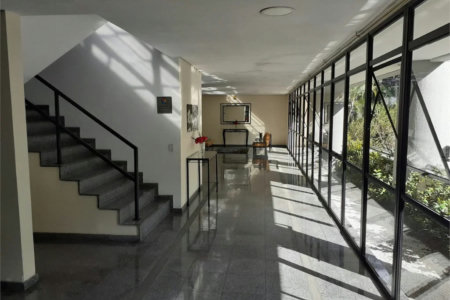 Apartamento à venda com 3 quartos, sendo 1 suíte,  em Morumbi, São Paulo, SP